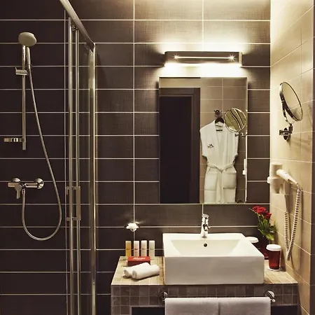 Mirotel And Üdülőközpont 5*