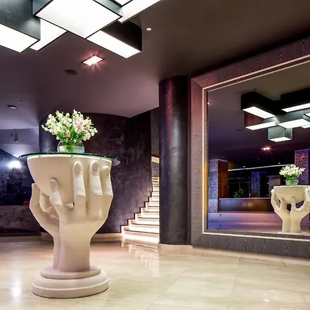 Mirotel And Truszkavec